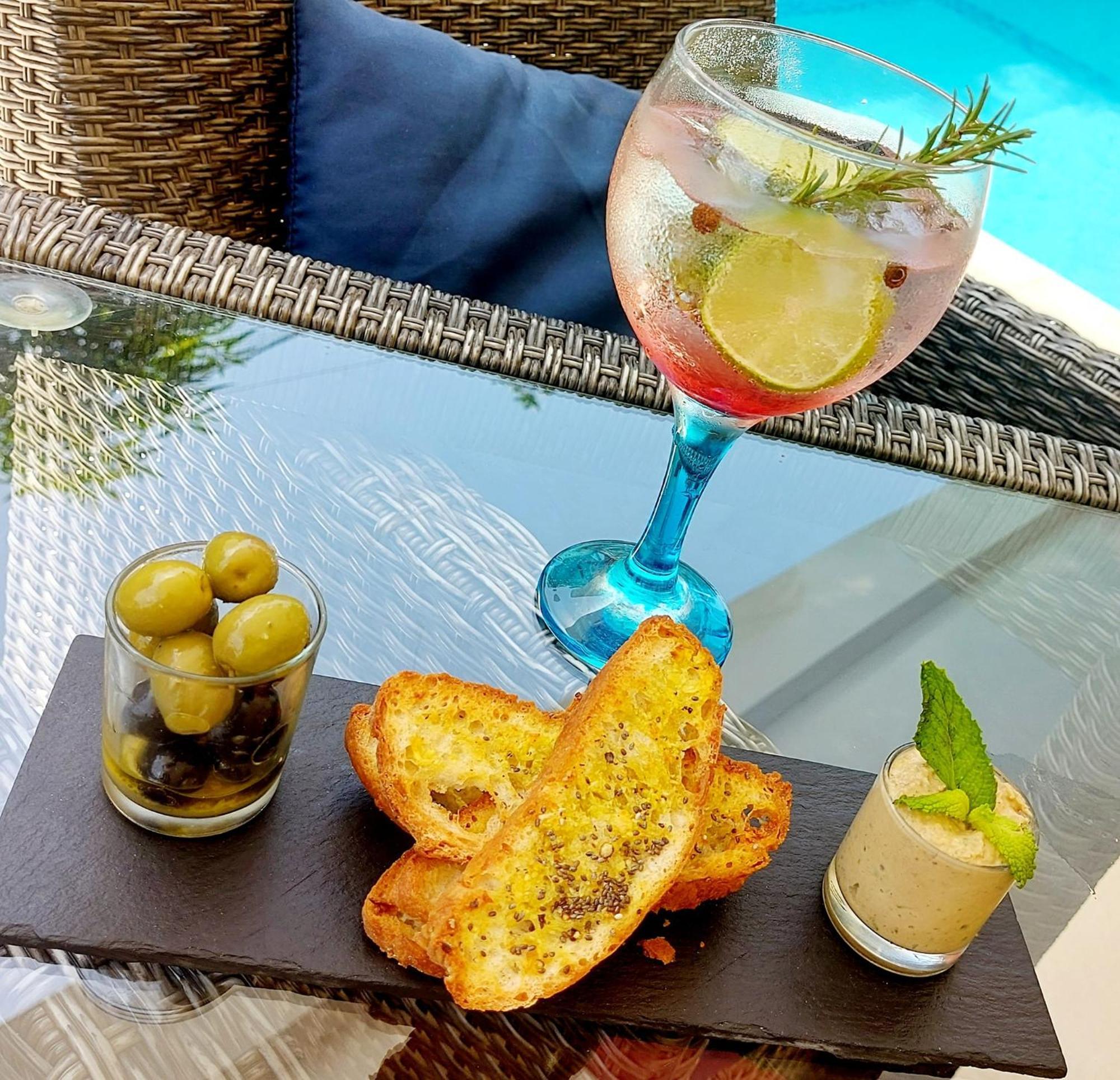 Blue Marlin Hotel Mindelo Dış mekan fotoğraf