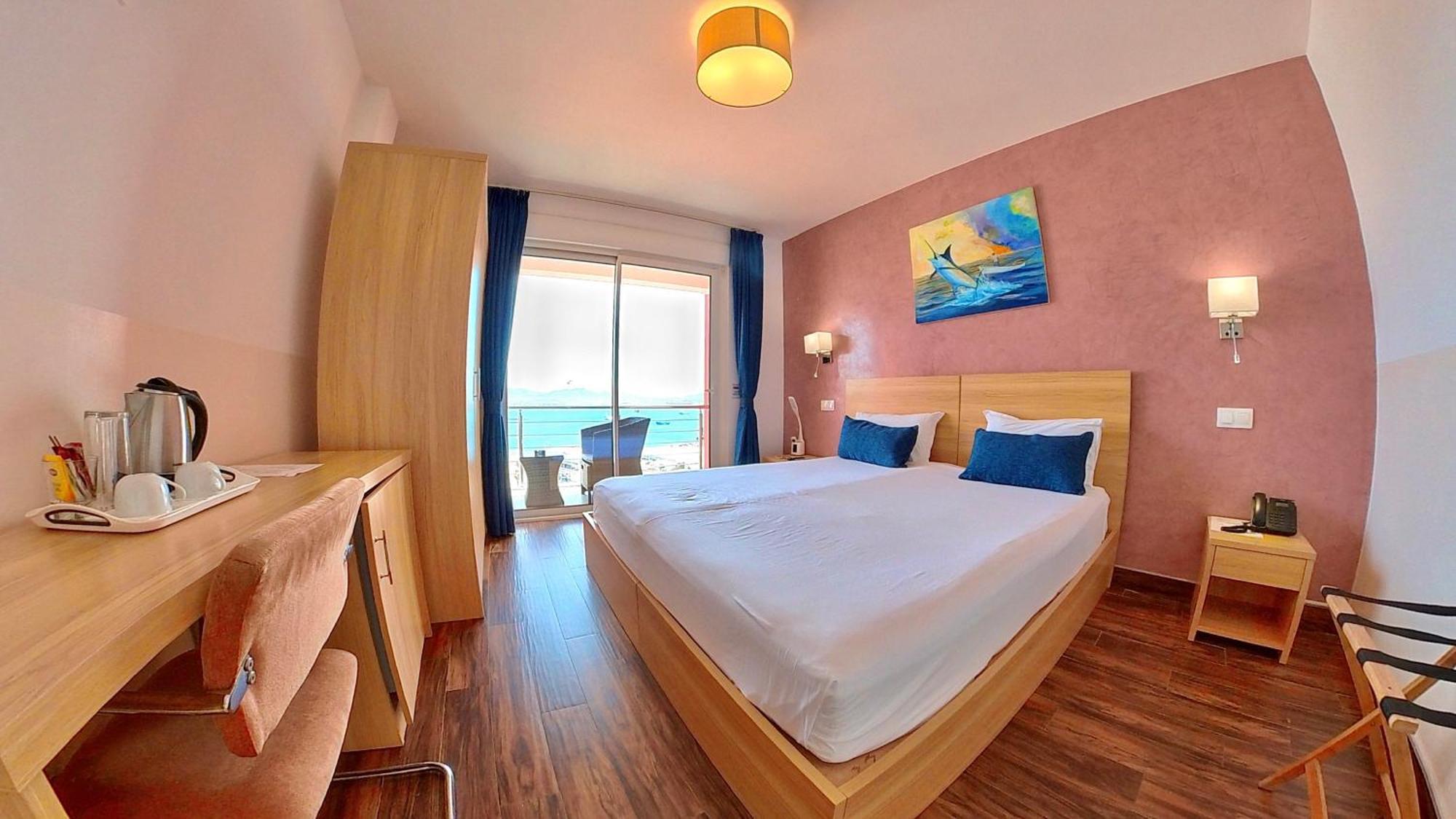 Blue Marlin Hotel Mindelo Dış mekan fotoğraf